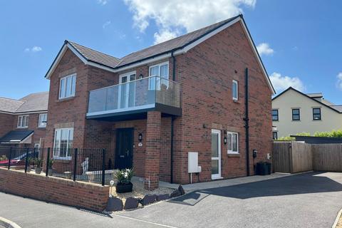 Clos Clement, Five Road, Llanelli, SA15 4 bed detached house for sale