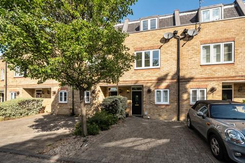 Hepdon Mews, Tooting, London, SW17 3 bed terraced house for sale
