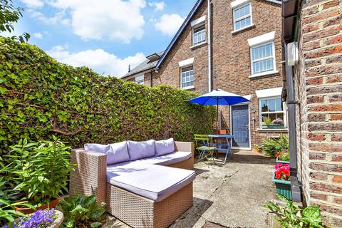 Southview Cottages, Lingfield RH7 2 bed terraced house for sale