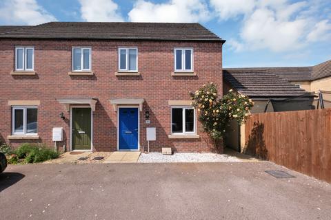Blackberry Close, Barleythorpe 3 bed terraced house for sale