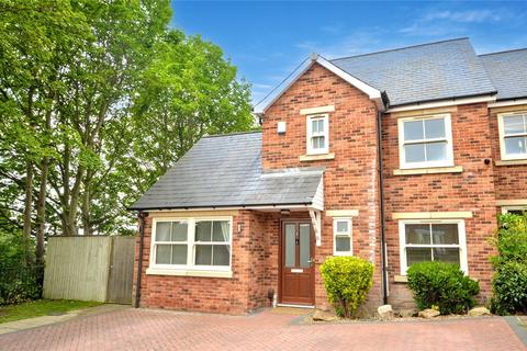 Oak Park Lane, Cookridge, Leeds, West... 4 bed semi