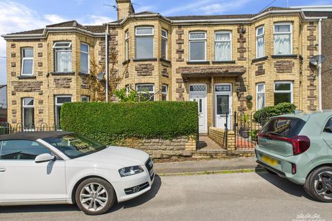 Penllyn Avenue, Pontnewydd, Cwmbran 3 bed terraced house for sale