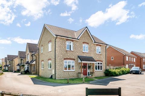 Blackberry Grove, Cam, GL11 4 bed house for sale