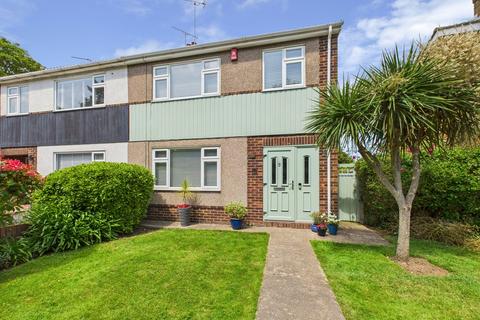 Ramsgate Road, Broadstairs, CT10 3 bed semi