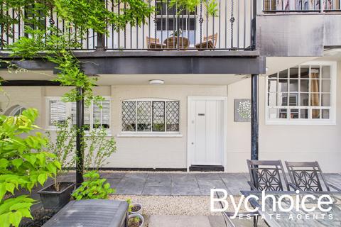 High Street, Clare 1 bed apartment for sale