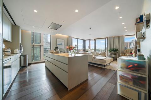 Kings Gate Walk, London, SW1E 2 bed apartment for sale