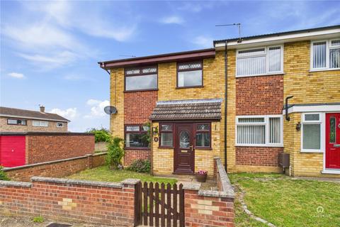 Crofters Walk, Great Yarmouth NR31 3 bed semi