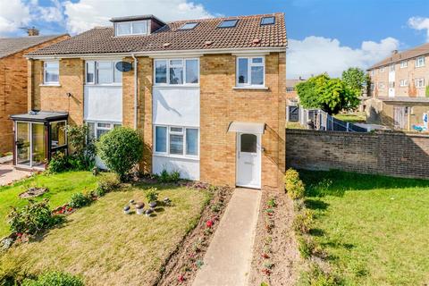 Bedale Walk, Dartford DA2 3 bed semi
