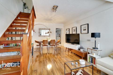 Mansfield Road, Ilford 2 bed terraced house for sale