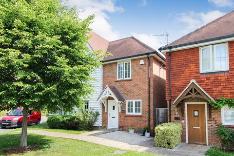Willow Place, Barns Green, Horsham... 2 bed semi