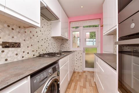Selsdon Avenue, South Croydon, Surrey 3 bed terraced house for sale