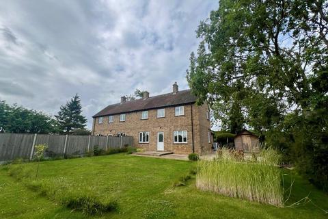 2 HILLTOP FARM COTTAGES, CROXTON... 3 bed semi