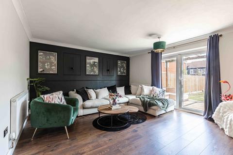 Spixworth 3 bed end of terrace house for sale
