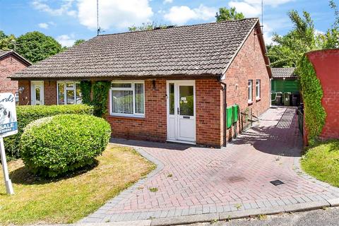 Foxden Drive, Maidstone ME15 2 bed semi