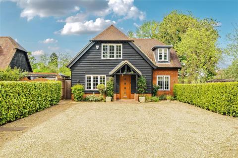 Ockham Road North, Ockham, Surrey, GU23 3 bed detached house for sale