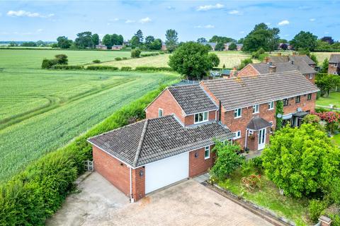 1 Moorhead, Preston, Telford, Shropshire 3 bed semi