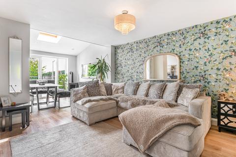 3 bed semi-detached house