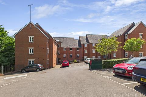 Providence Court, Frome 2 bed flat for sale