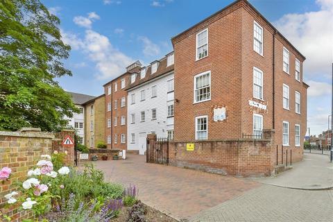 The Causeway, Canterbury, Kent 2 bed ground floor flat for sale