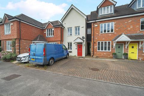 Copse Road, Haslemere, West Sussex, GU27 4 bed terraced house for sale