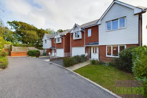 Whistler Close, Hastings 5 bed detached house for sale