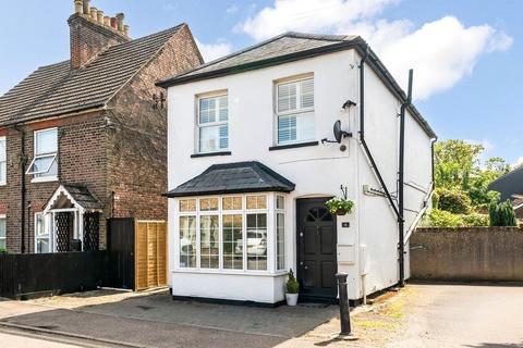 Adrian Road, Hertfordshire WD5 3 bed detached house for sale