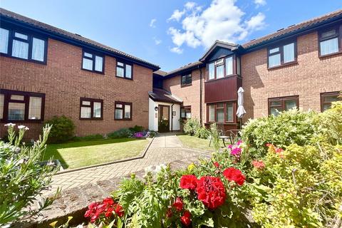 Bowes Close, Sidcup, DA15 2 bed flat for sale