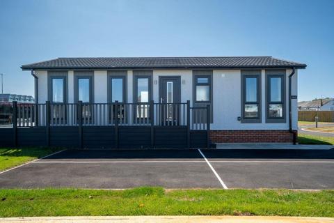 Littlehampton Marina, Ferry Road... 2 bed mobile home for sale
