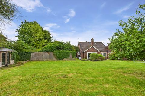 Bledlow Ridge, High Wycombe HP14 5 bed detached bungalow for sale