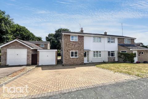 Swallowdale, Colchester 3 bed semi