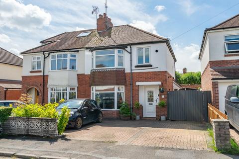 Moorgarth Avenue, Tadcaster Road, York 3 bed semi