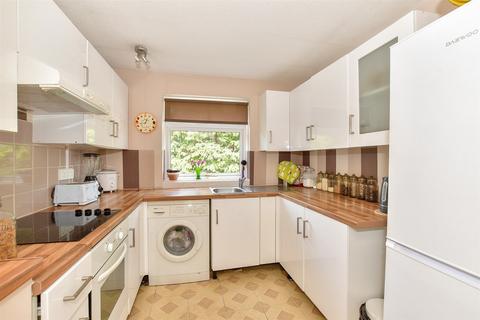 Shrublands Court, Tunbridge Wells TN2 2 bed flat for sale