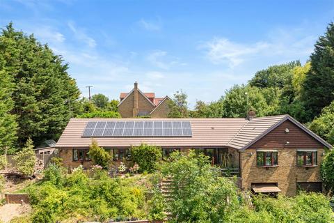 Cherriamber Lodge, Yelsted Road 4 bed detached house for sale