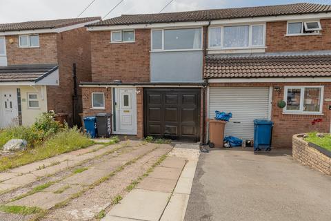 Chase Road, Burntwood WS7 3 bed semi