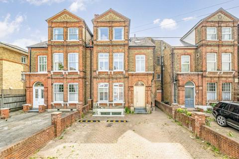 Eardley Road, London SW16 2 bed flat for sale