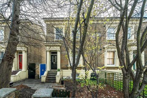 Loughborough Road, London SW9 3 bed flat for sale