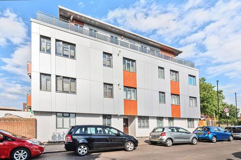Redwood House, Thornton Heath, CR7 1 bed flat for sale