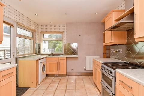 Stone Lane, Worthing BN13 2 bed bungalow for sale