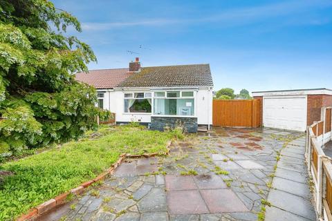 Holts Lane, Poulton