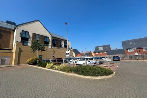 Purcell Place, Biggleswade, SG18 2 bed apartment for sale