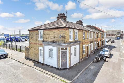 Sheppey Street, Sheerness ME12 2 bed end of terrace house for sale