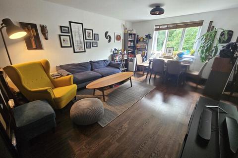 Farm House Court, Bunns Lane, Mill... 2 bed flat for sale