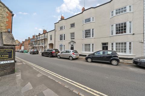 Gloucester Street, Faringdon... 2 bed apartment for sale