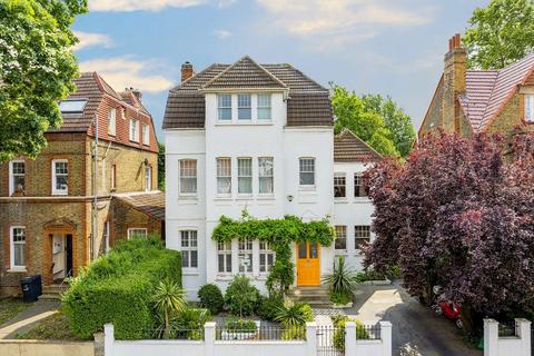 Riggindale Road, London SW16 5 bed detached house for sale