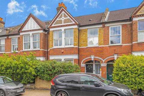 Penwith Road, London 2 bed maisonette for sale