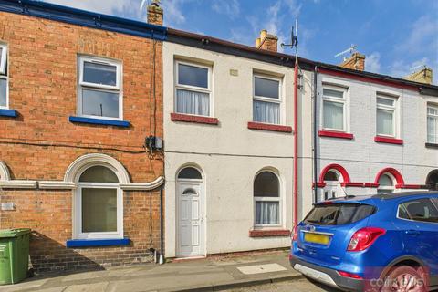 Victoria Street, Scarborough 2 bed terraced house for sale