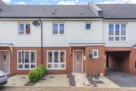 Aylesbury,  Buckinghamshire,  HP18 3 bed terraced house for sale