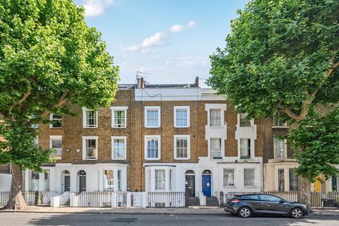 Harwood Road, Fulham, London, SW6 2 bed flat for sale