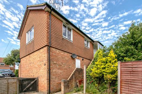 Aspen Gardens, Poole 2 bed apartment for sale