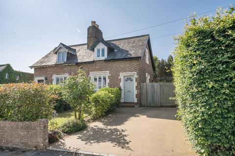 Newcomen Road, Tunbridge Wells 2 bed semi